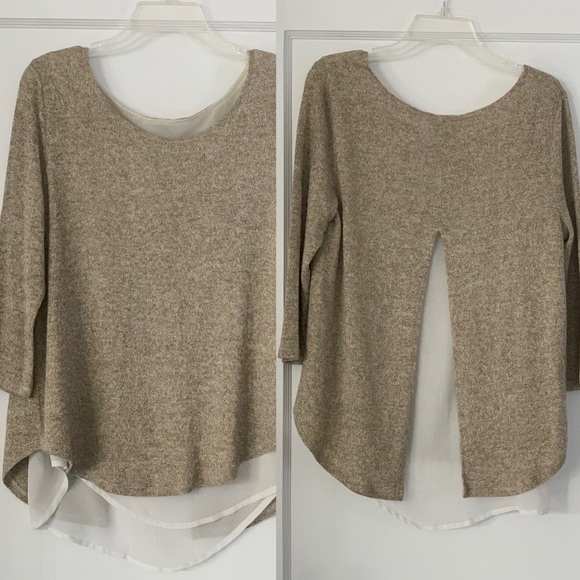 Soho Sweaters - Soho Jeans Gold Shimmer Knit split back sweater